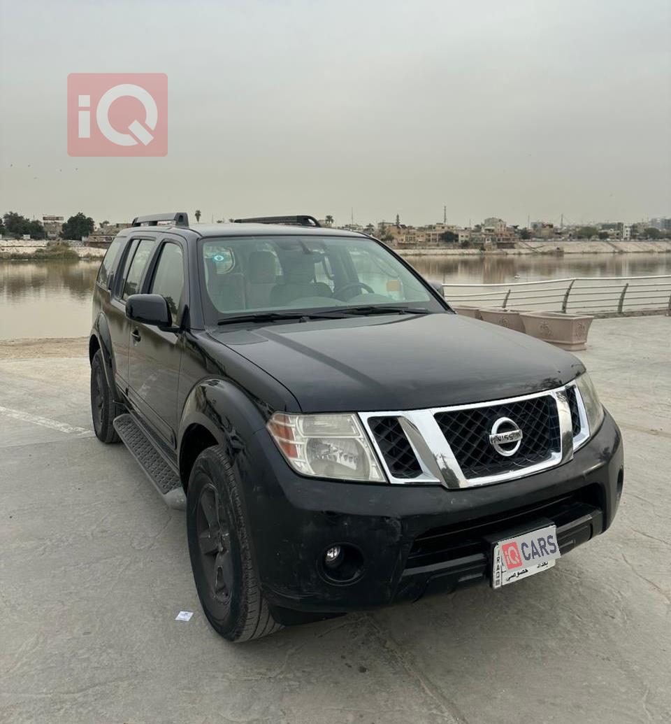 نیسان پاسفایندەر